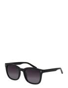Katya Iconic Retro Sunglasses Black Black Pilgrim