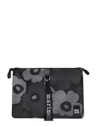 Sleeve 13" Unikko Black Marimekko