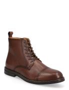 Matias Brown Dune London