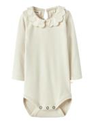 Nbffundo Lus Ls Slim Body Lil Cream Lil'Atelier