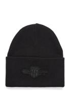 Tonal Archive Shield Beanie Black GANT