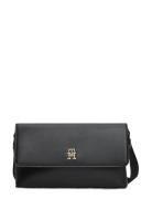 Im Latam Solid Pu Flap Crossover Black Tommy Hilfiger
