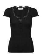 Rwbeatha Silk Capsleeve Button T-Sh Black Rosemunde