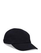 Pique Classic Cap Black Fred Perry