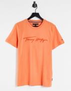 Tommy Hilfiger tonal signature logo t-shirt in orange