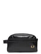 Coated Polyester Wash Bag Toilettilaukut Black Fred Perry