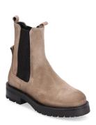 Katelyn Suede Shoes Chelsea Boots Brown Pavement