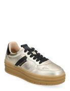 Women Lace-Up Matalavartiset Sneakerit Tennarit Gold Tamaris