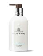 Coastal Cypress & Sea Fennel Body Lotion Kosteusvoide Vartalo Nude Mol...