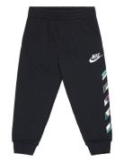 Nkb B Nsw Outside T Lines Ft P Sport Sweatpants Black Nike