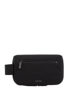 Ck Ease Washbag W/Hanger Toilettilaukut Black Calvin Klein