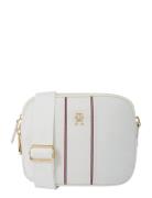 Poppy Camera Bag Corp Bags Crossbody Bags White Tommy Hilfiger