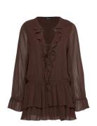 Frilled V-Neck Mini Dress Lyhyt Mekko Brown Monki