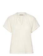 T-Shirt From Freequent In A Soft Linen Material. The T-Shirt Has Fine ...