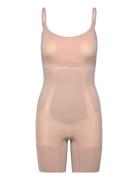 Extra Firm Seamless Body Briefer Body Alusmekko Beige Calvin Klein