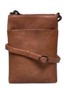 Maiambg Mini Cross. Bag, Ant. Bags Crossbody Bags Brown Markberg