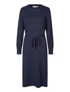 Manisuta Polvipituinen Mekko Navy Masai