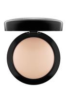 Mineralize Skinfinish/ Natural Puuteri Meikki MAC