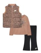 3P-3Pc Pant Set Toppaliivi Beige Nike