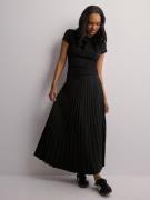 Selected Femme - Midihameet - Musta - Slfalexis Mw Midi Skirt Noos - H...