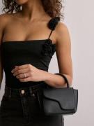 ATP ATELIER - Olkalaukut - Musta - Montalcino Leather Mini Handbag - L...
