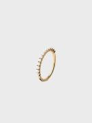 Muli Collection - Sormukset - Kulta - Thin Pearl Ring - Korut - Rings