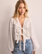 Nelly - Valkoinen - Favorite Bow Blouse