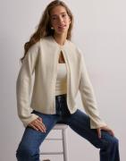 Gina Tricot - Beige - One button knit cardigan