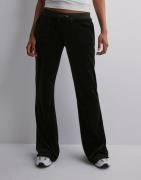 Juicy Couture - Musta - Caisa Ultra Low Rise Pants