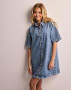 Pieces - Sininen - Pckate Ss A-Shape Denim Dress