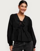 Neo Noir - Musta - Bessie C Poplin Blouse