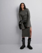 Nelly - Harmaa - Everyday Long Knit Dress