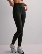 Aim'n - Musta - Reflective Warming Tights