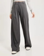 Nelly - Harmaa - I Love It Suit Pants