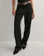 Samsøe Samsøe - Musta - Sahoys straight wb trousers 7331