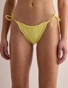 Nelly - Keltainen - Frill Anglais Bikini Panty