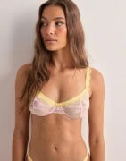Nelly - Vaaleanpunainen - Contrast Lace Bra