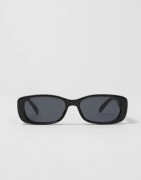 Le Specs - Musta - Unreal