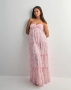 Nelly - Vaaleanpunainen - Dreamy Frill Dress