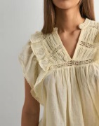 Neo Noir - Keltainen - Jayla S Voile Top