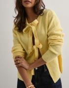 Pieces - Keltainen - Pcsilly Ls Reversible Tie Knit Noos