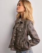 Nelly - Ruskea - PU Trucker Jacket
