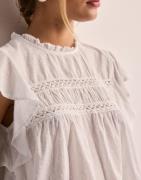 Vero Moda - Valkoinen - Vmtrine Sl Lace Top Wvn Ga Noos