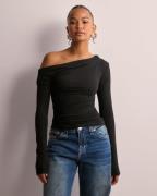 Nelly - Musta - Luxurious Ultra Soft Shoulder Top