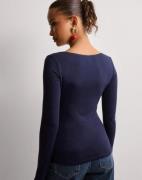 Nelly - Sininen - Romance Shape LS Top