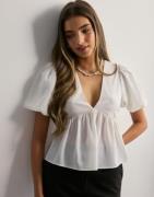 Nelly - Valkoinen - Cute Puff Blouse