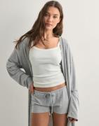 Nelly - Harmaa - My Chill Shorts