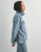 Vero Moda - Sininen - Vmtessa Ls Oversize Denim Jacket Ga