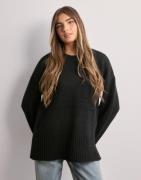 Pieces - Musta - Pcnancy Ls Loose O-Neck Knit Noos B