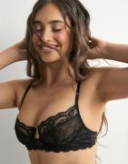 Nelly - Musta - Clarity Balcony Bra